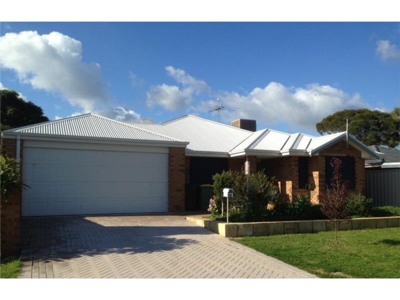 38 Windarra Way, Armadale WA 6112