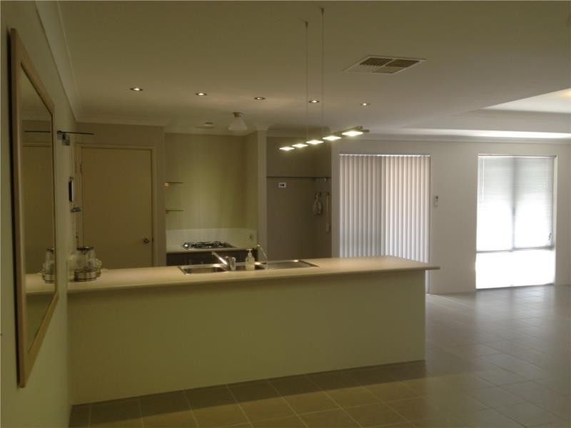 38 Windarra Way, Armadale WA 6112