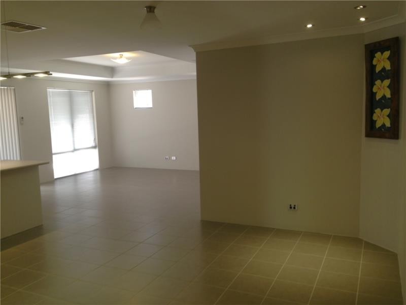 38 Windarra Way, Armadale WA 6112