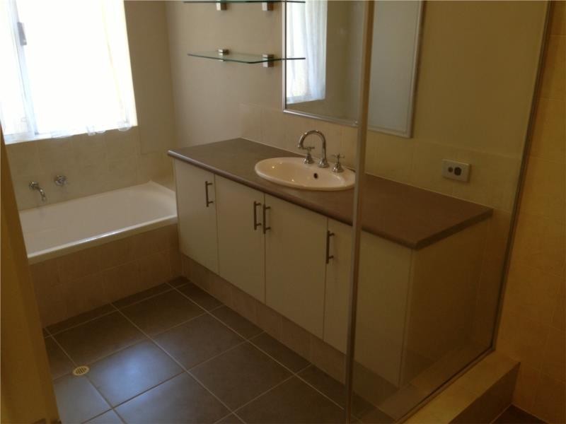 38 Windarra Way, Armadale WA 6112