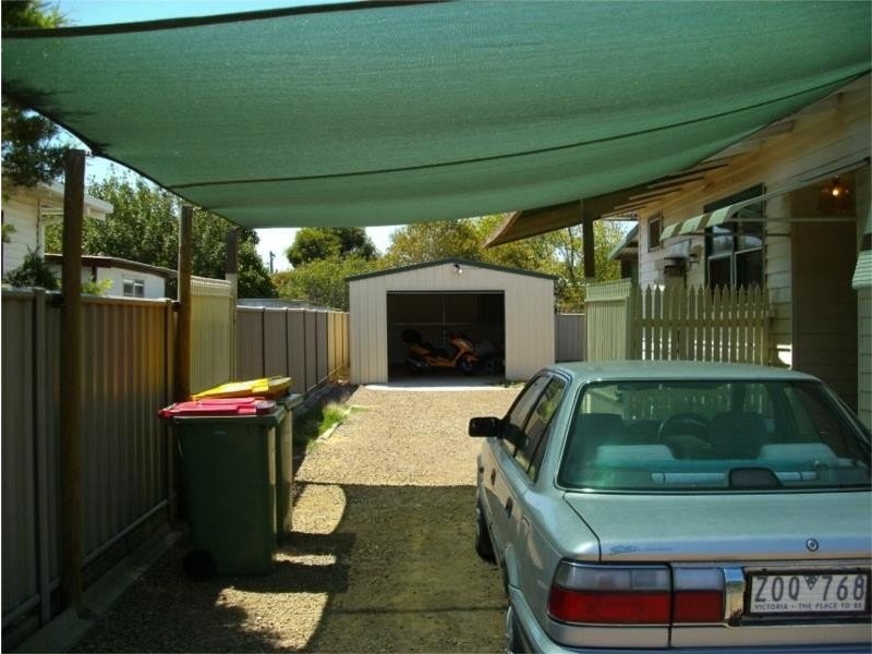 15 Afton Avenue, Benalla VIC 3672