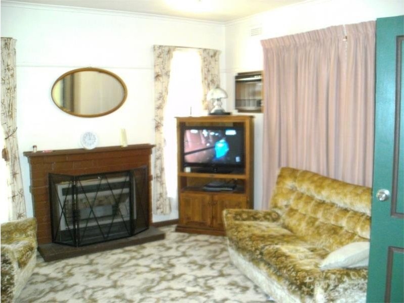 15 Afton Avenue, Benalla VIC 3672