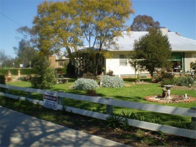 1 William Street, Urana NSW 2645