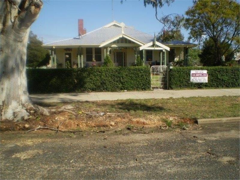 1 William Street, Urana NSW 2645