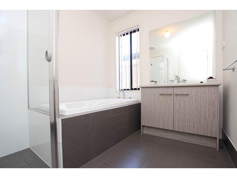 17 Banff Street, Burton SA 5110