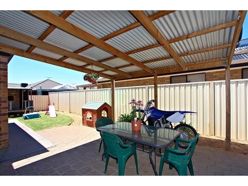 17 Banff Street, Burton SA 5110