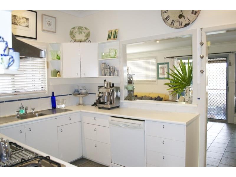 12 Wallace Street, Scotts Head NSW 2447