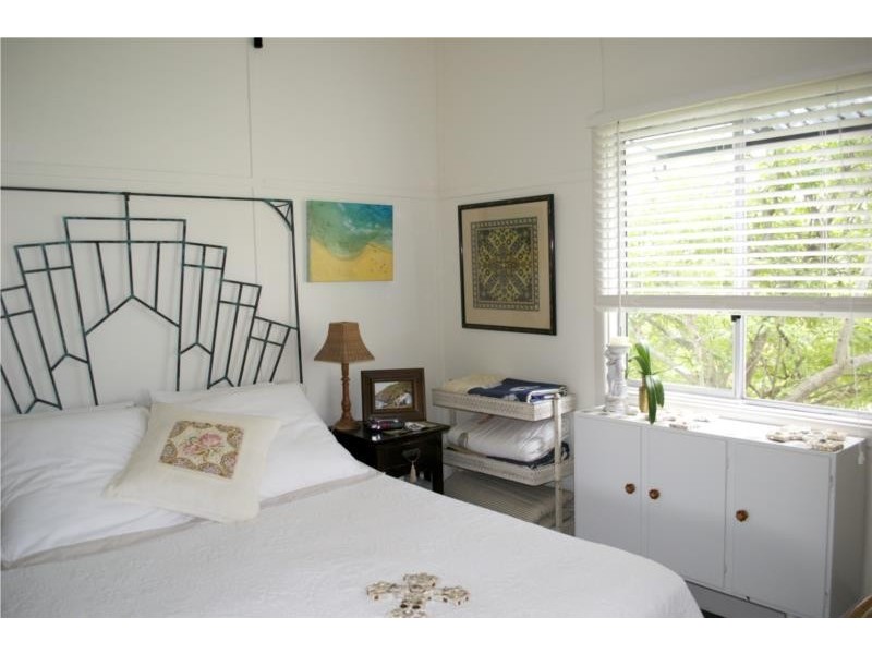 12 Wallace Street, Scotts Head NSW 2447