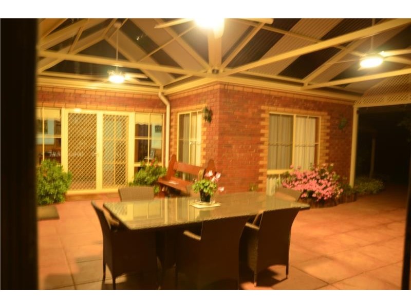 9 Cemetery Road, Cobram East VIC 3644