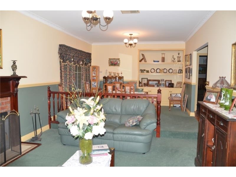 9 Cemetery Road, Cobram East VIC 3644