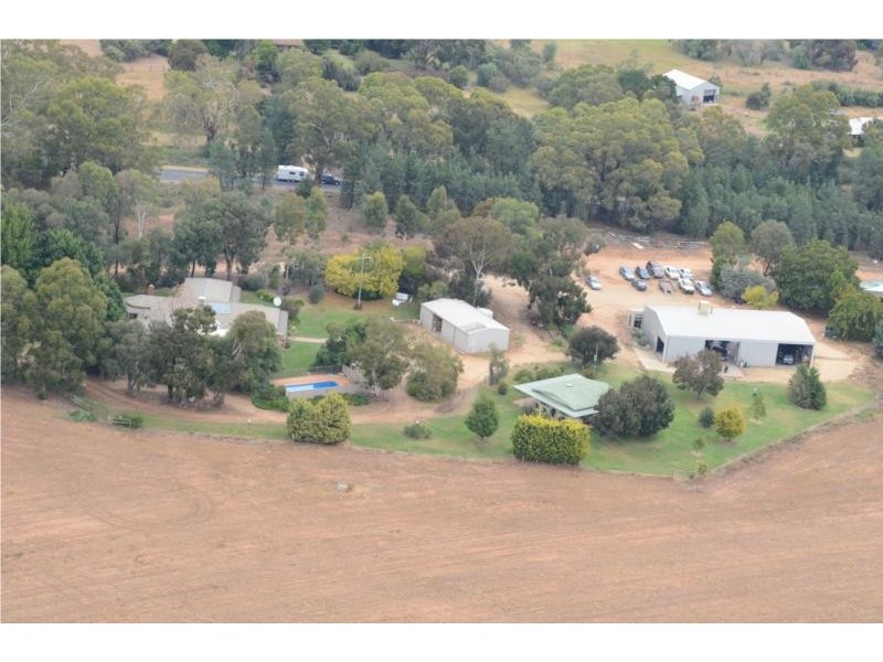 9 Cemetery Road, Cobram East VIC 3644