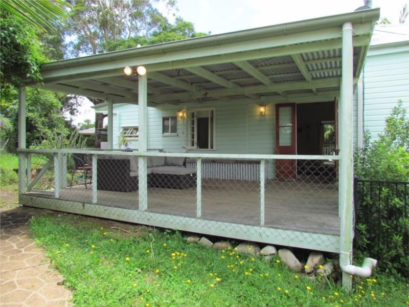 40 Coral Street, Maleny QLD 4552