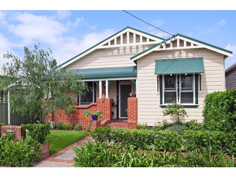 8 Glossop Street, New Lambton NSW 2305