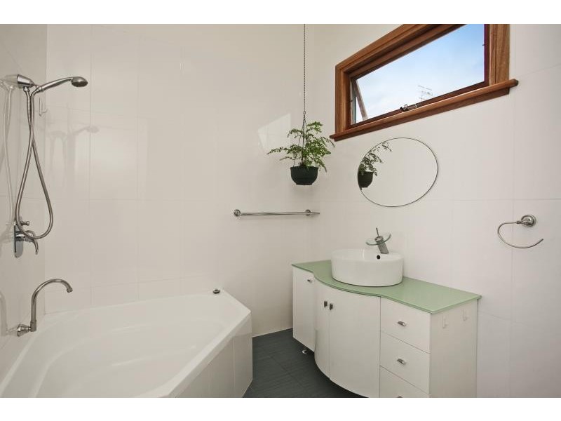 8 Glossop Street, New Lambton NSW 2305