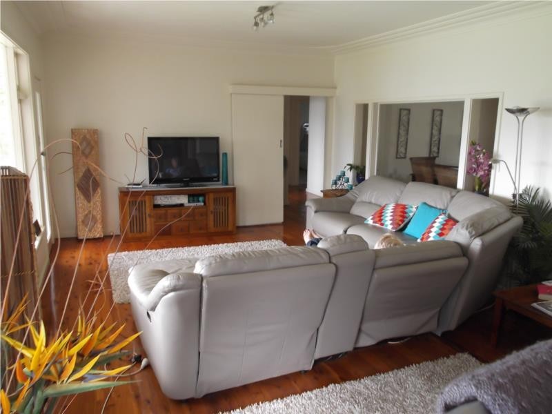 10 Government Road, Nords Wharf NSW 2281