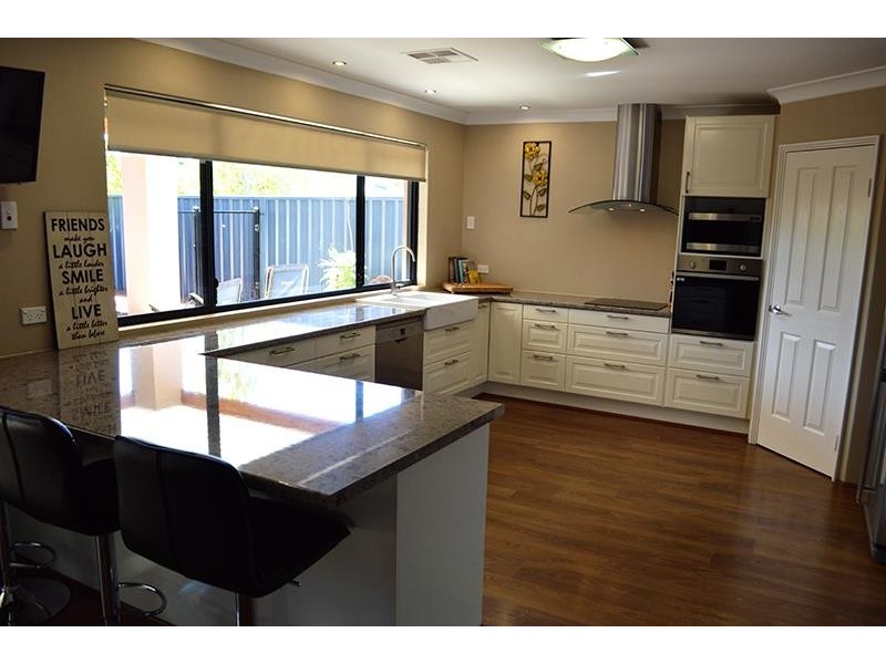 12 Cantata Avenue, Bullsbrook WA 6084