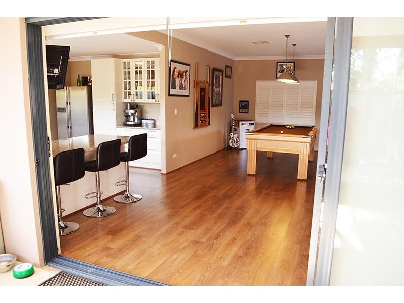 12 Cantata Avenue, Bullsbrook WA 6084