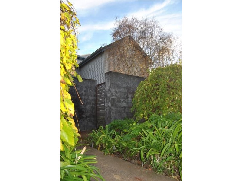 1 Maloney Close, Ocean Beach WA 6333