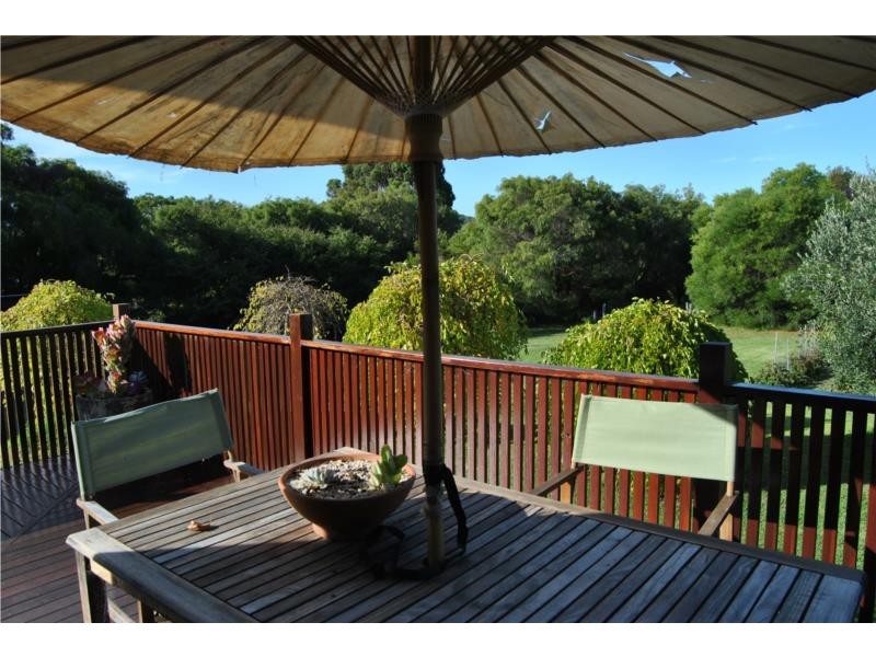 1 Maloney Close, Ocean Beach WA 6333