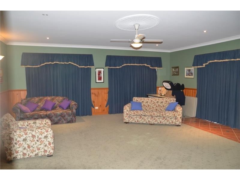 9 Cemetery Road, Cobram East VIC 3644