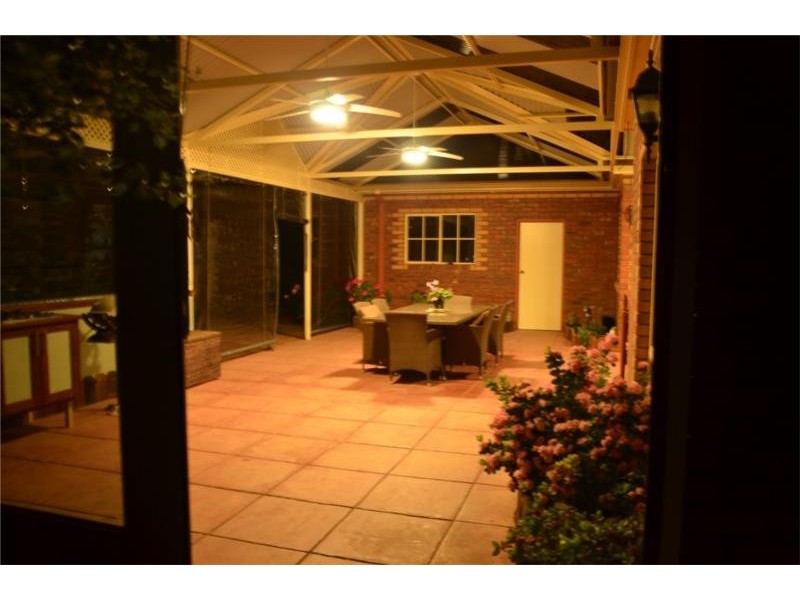 9 Cemetery Road, Cobram East VIC 3644