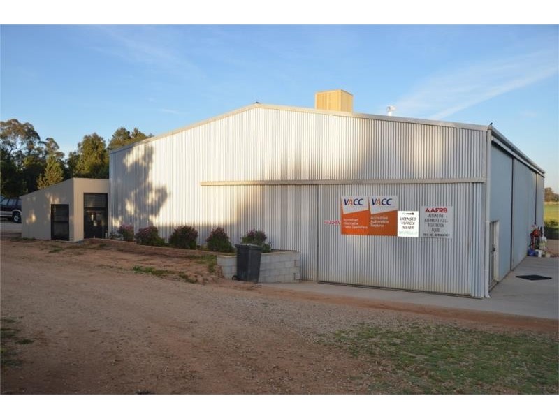 9 Cemetery Road, Cobram East VIC 3644