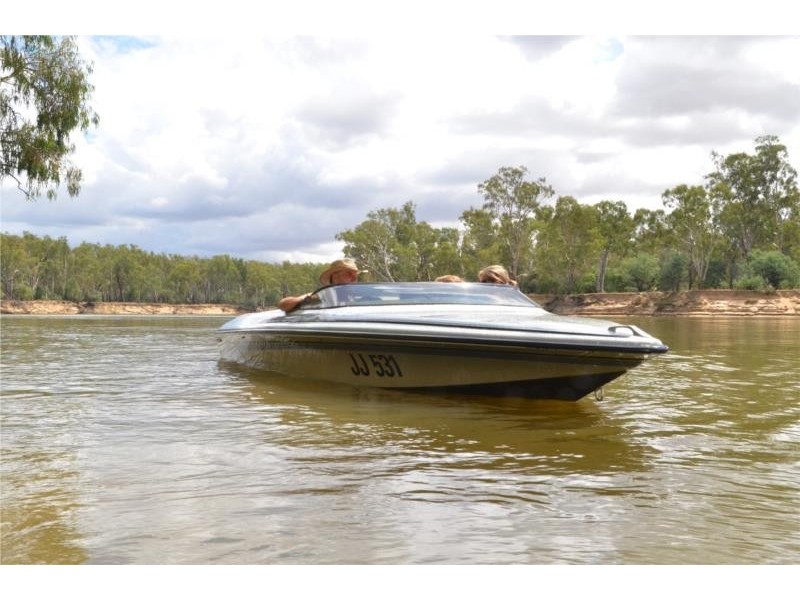 9 Cemetery Road, Cobram East VIC 3644