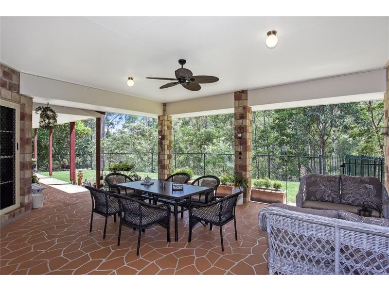 26 Lomatia Court, Bonogin QLD 4213
