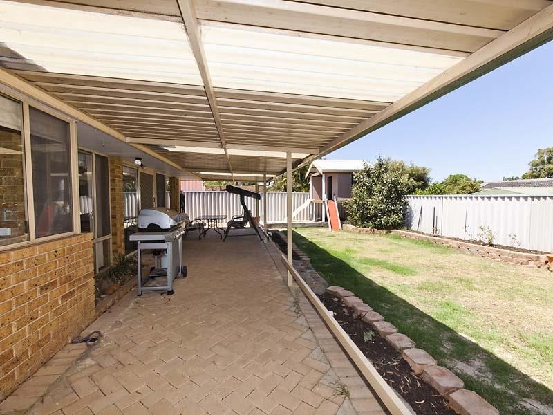 33  Walker Crescent, High Wycombe WA 6057