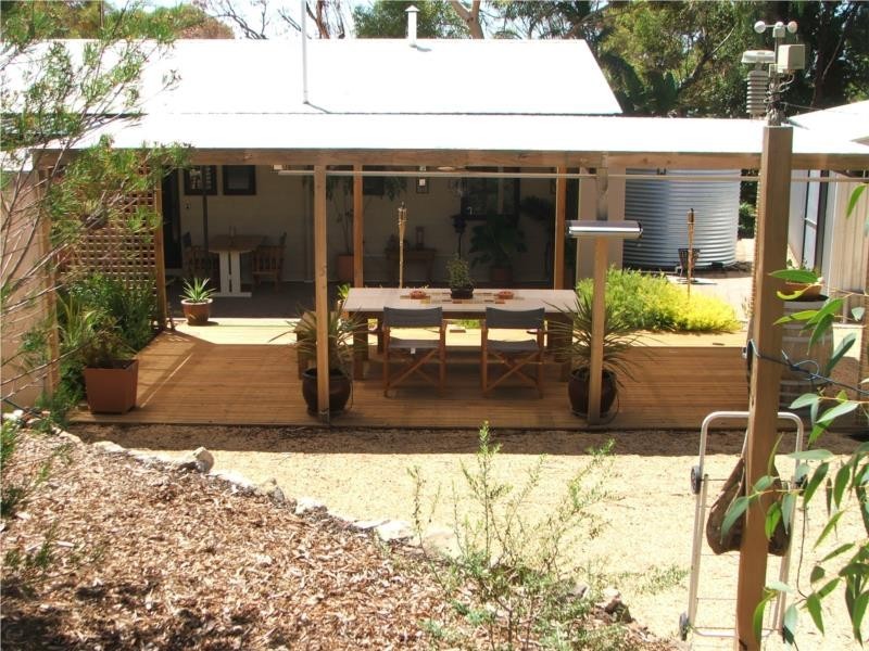 9 Pickering Road, Waikerie SA 5330