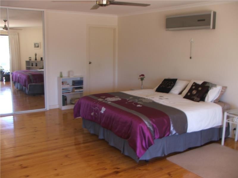 9 Pickering Road, Waikerie SA 5330