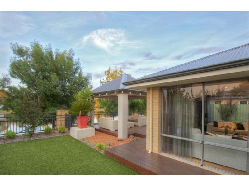 9 Bridgeview Entrance, Vasse WA 6280