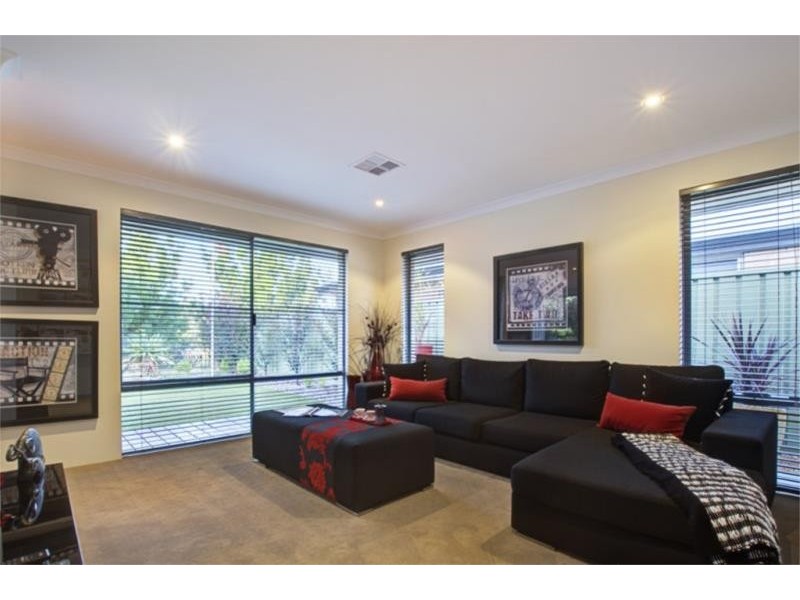 9 Bridgeview Entrance, Vasse WA 6280