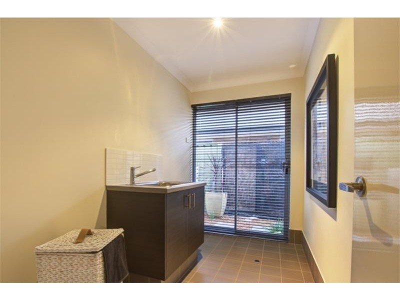 9 Bridgeview Entrance, Vasse WA 6280