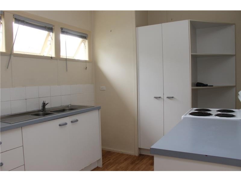 83 White Street, Graceville QLD 4075