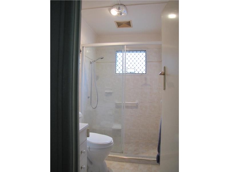 8  Joan Street, Southport QLD 4215