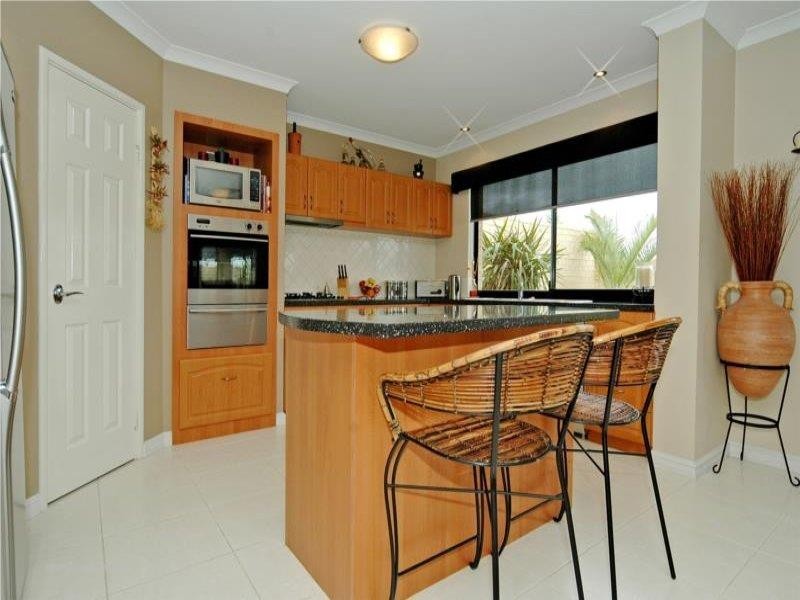 43 Lautoka Rise, Mindarie WA 6030