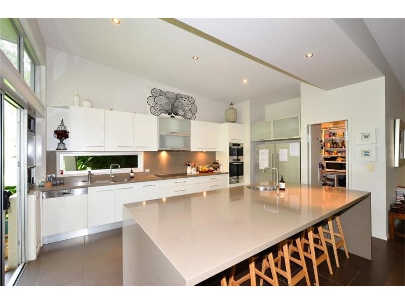 206 Sugars Road, Anstead QLD 4070