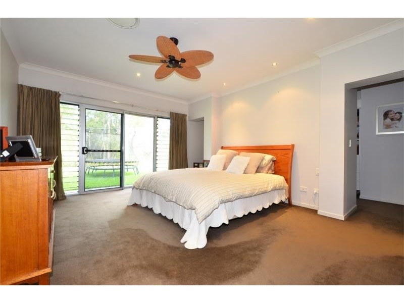 206 Sugars Road, Anstead QLD 4070