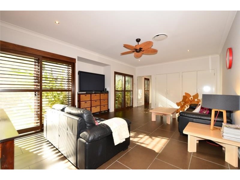 206 Sugars Road, Anstead QLD 4070