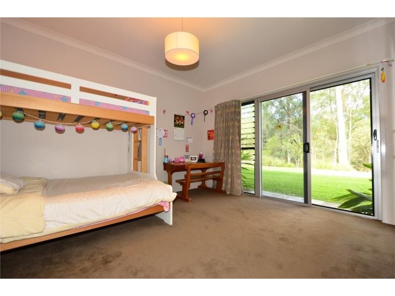 206 Sugars Road, Anstead QLD 4070