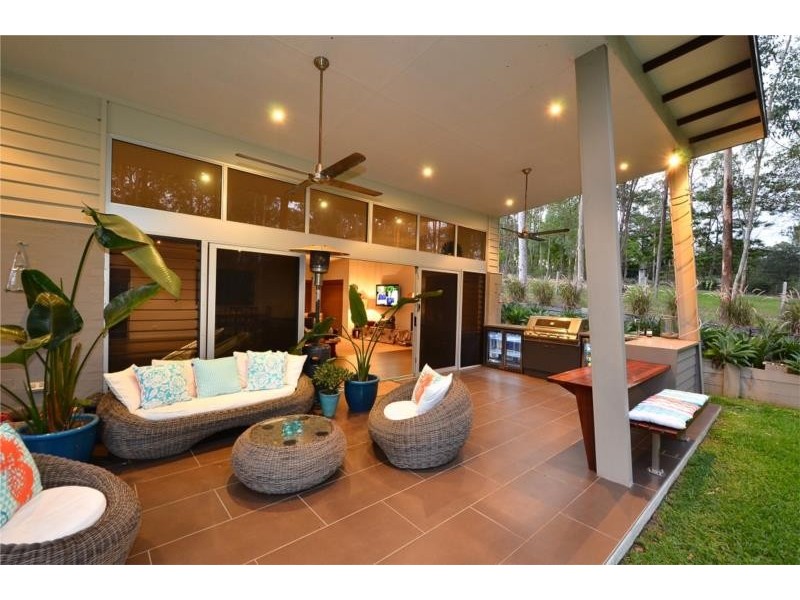 206 Sugars Road, Anstead QLD 4070