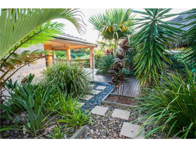 16 Oasis Court, Woombye QLD 4559
