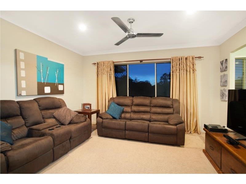 16 Oasis Court, Woombye QLD 4559