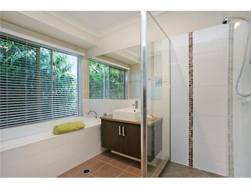 16 Oasis Court, Woombye QLD 4559