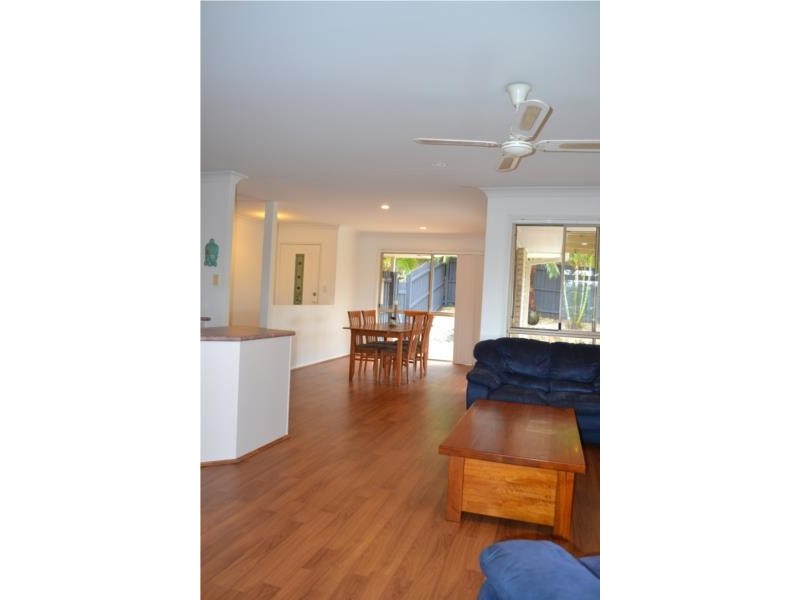 1/12 Burleigh Glen Court, Burleigh Heads QLD 4220
