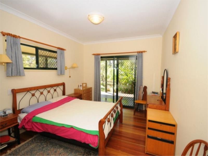 12 Island Close, Pacific Haven QLD 4659