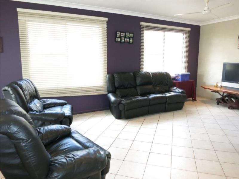 99 Roma Street, Cardwell QLD 4849