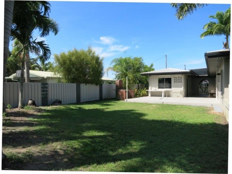 99 Roma Street, Cardwell QLD 4849