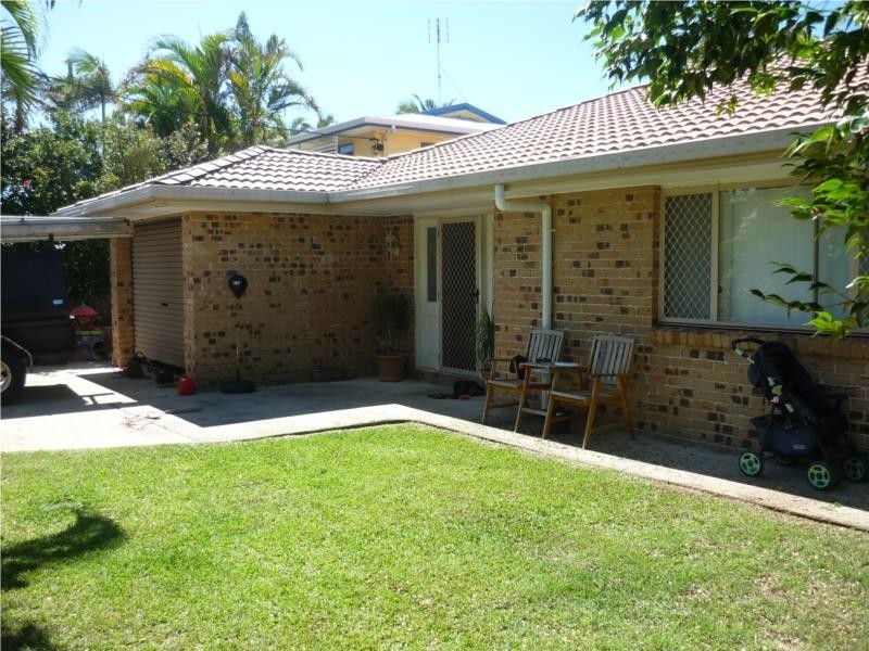 1109 David Low Way, Marcoola QLD 4564